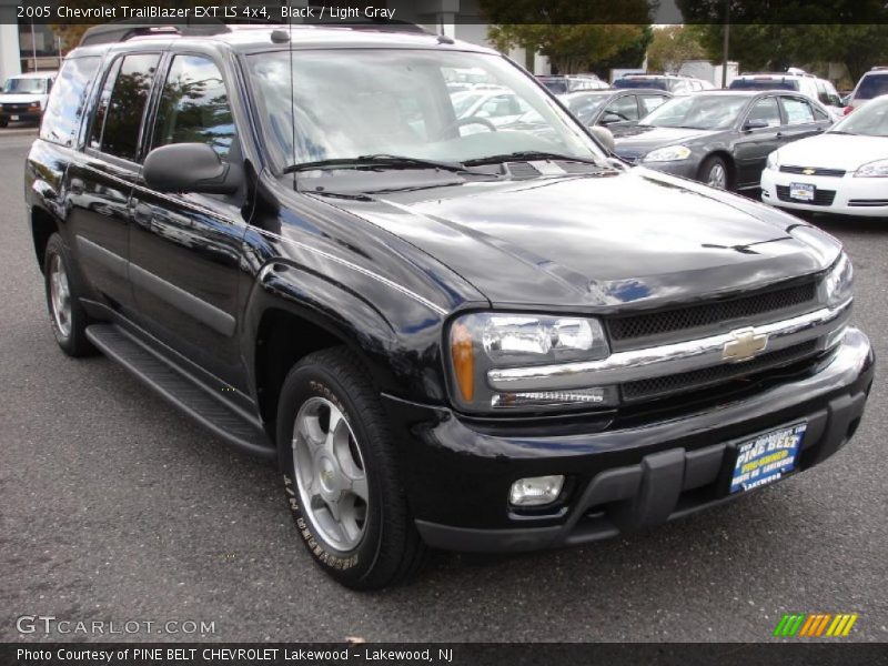 Black / Light Gray 2005 Chevrolet TrailBlazer EXT LS 4x4