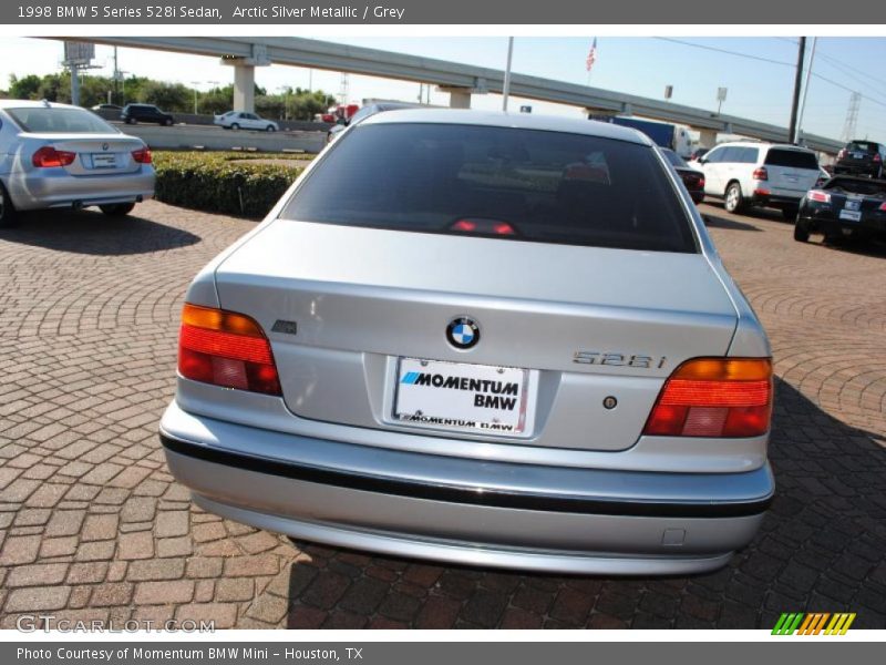 Arctic Silver Metallic / Grey 1998 BMW 5 Series 528i Sedan