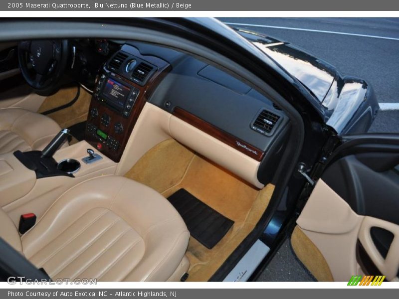 Blu Nettuno (Blue Metallic) / Beige 2005 Maserati Quattroporte