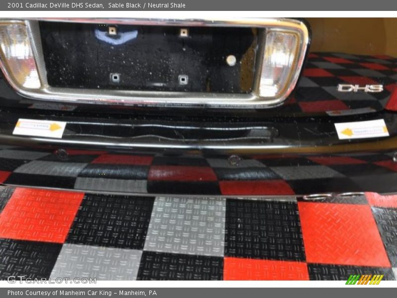 Sable Black / Neutral Shale 2001 Cadillac DeVille DHS Sedan