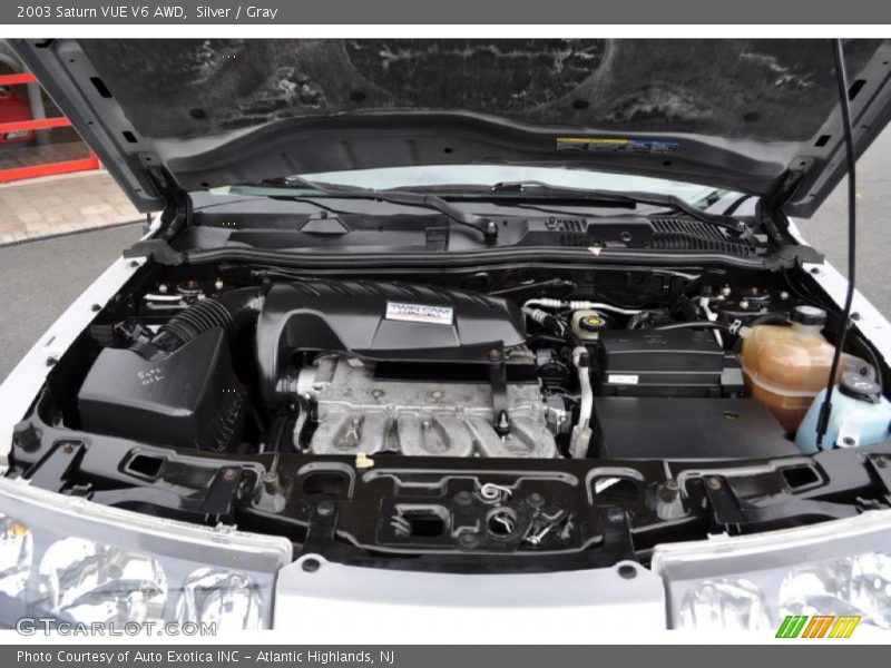 Silver / Gray 2003 Saturn VUE V6 AWD
