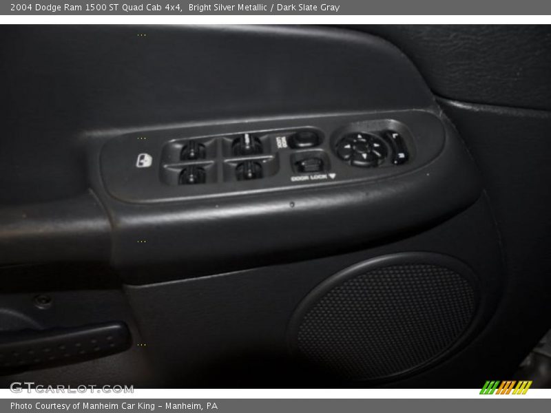 Bright Silver Metallic / Dark Slate Gray 2004 Dodge Ram 1500 ST Quad Cab 4x4