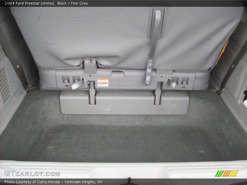  2004 Freestar Limited Trunk
