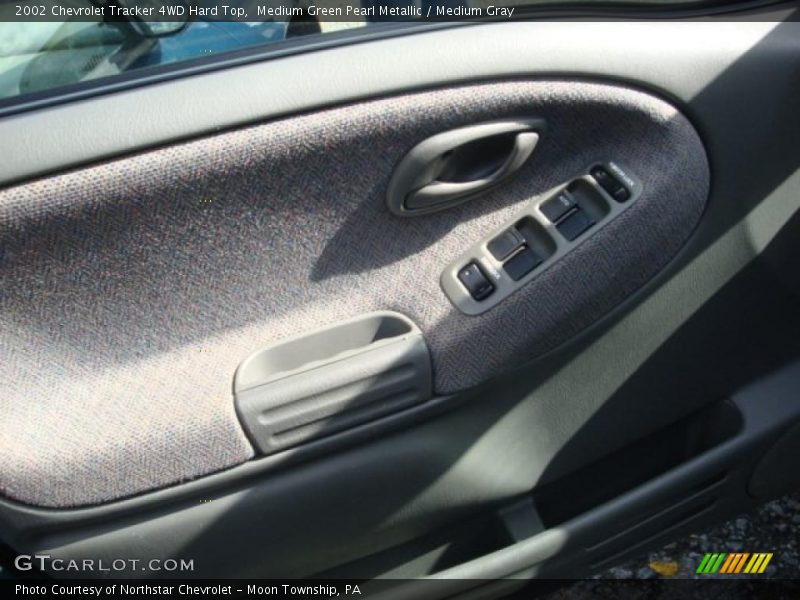 Medium Green Pearl Metallic / Medium Gray 2002 Chevrolet Tracker 4WD Hard Top