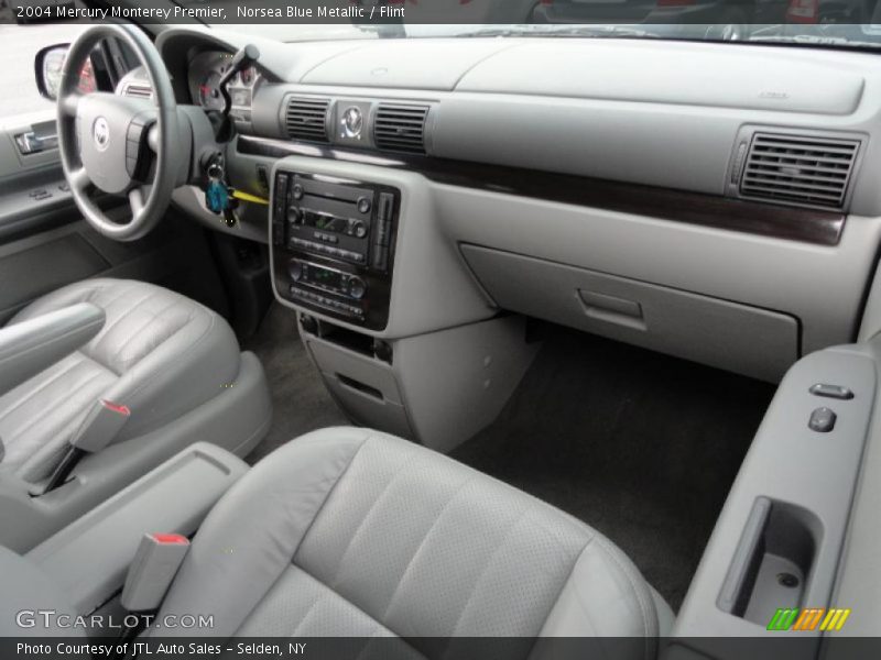  2004 Monterey Premier Flint Interior