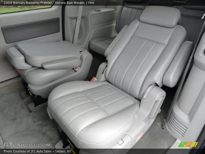  2004 Monterey Premier Flint Interior