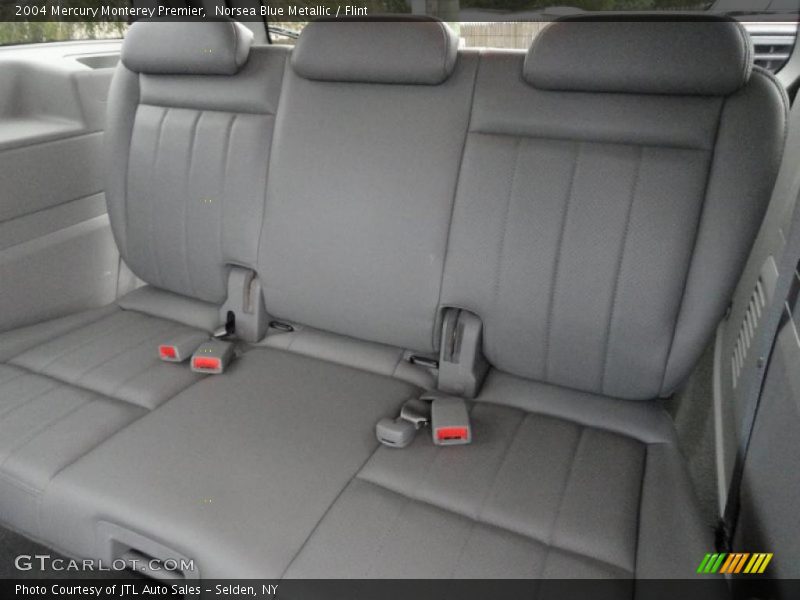  2004 Monterey Premier Flint Interior