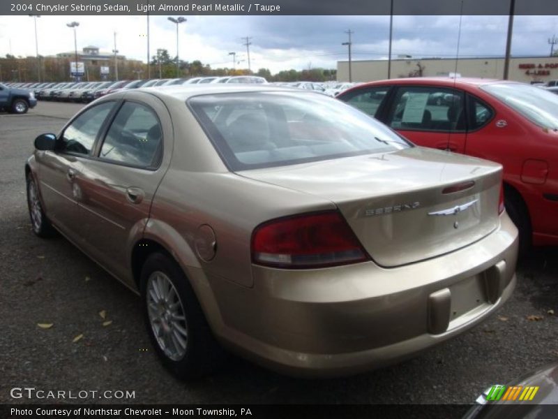 Light Almond Pearl Metallic / Taupe 2004 Chrysler Sebring Sedan