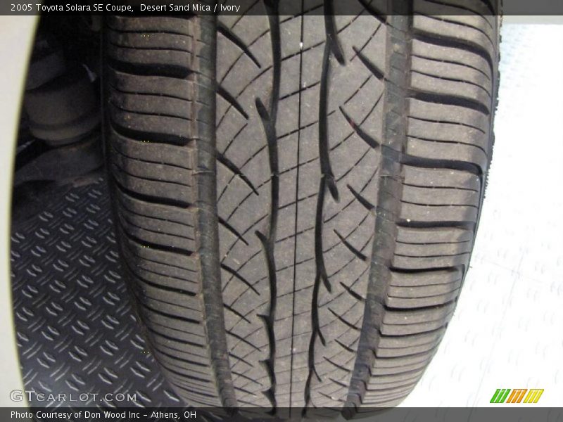 Desert Sand Mica / Ivory 2005 Toyota Solara SE Coupe