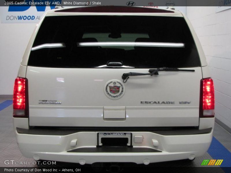 White Diamond / Shale 2005 Cadillac Escalade ESV AWD