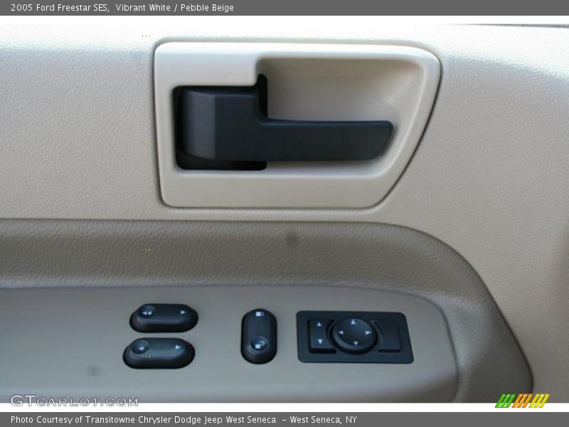 Vibrant White / Pebble Beige 2005 Ford Freestar SES