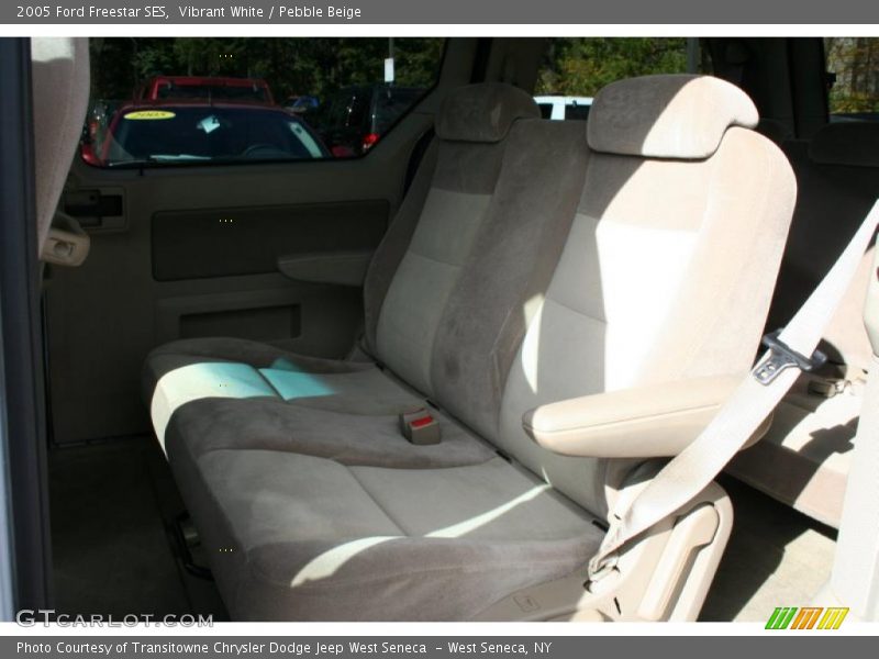 Vibrant White / Pebble Beige 2005 Ford Freestar SES