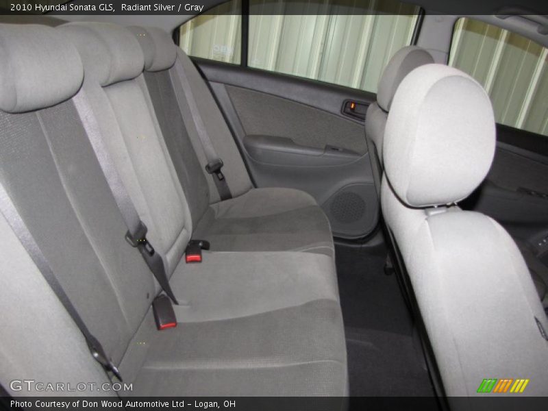 Radiant Silver / Gray 2010 Hyundai Sonata GLS