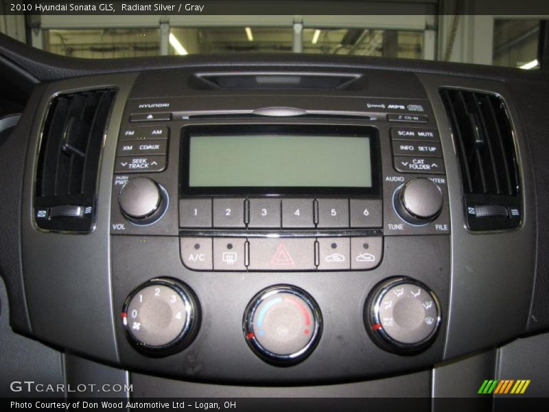 Radiant Silver / Gray 2010 Hyundai Sonata GLS