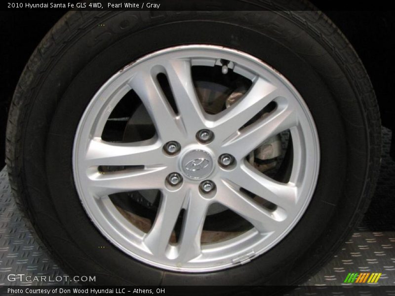 Pearl White / Gray 2010 Hyundai Santa Fe GLS 4WD