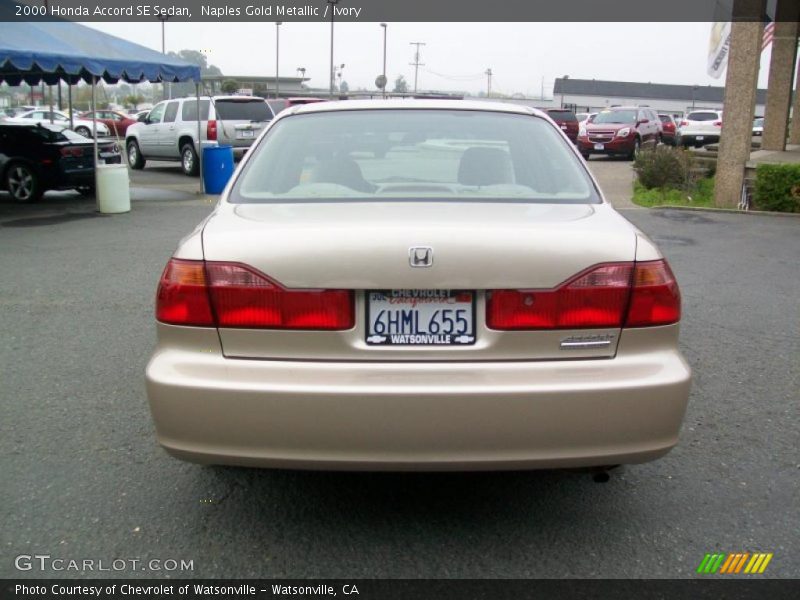 Naples Gold Metallic / Ivory 2000 Honda Accord SE Sedan