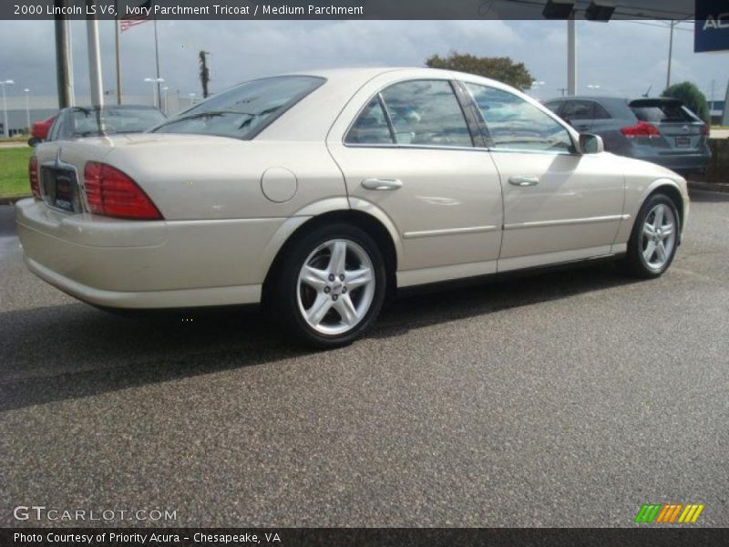 Ivory Parchment Tricoat / Medium Parchment 2000 Lincoln LS V6