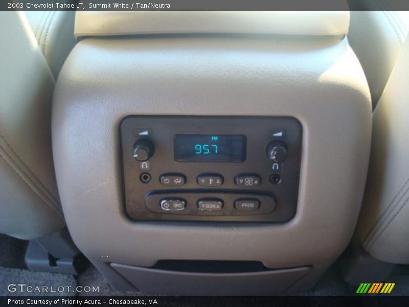 Summit White / Tan/Neutral 2003 Chevrolet Tahoe LT