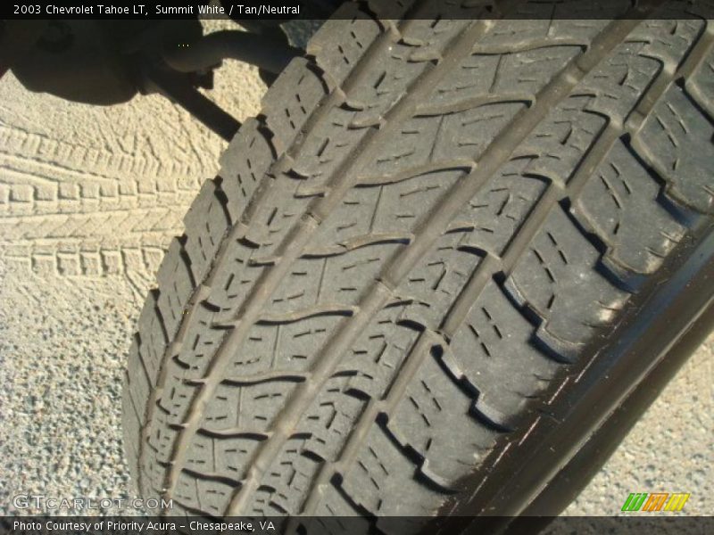 Summit White / Tan/Neutral 2003 Chevrolet Tahoe LT