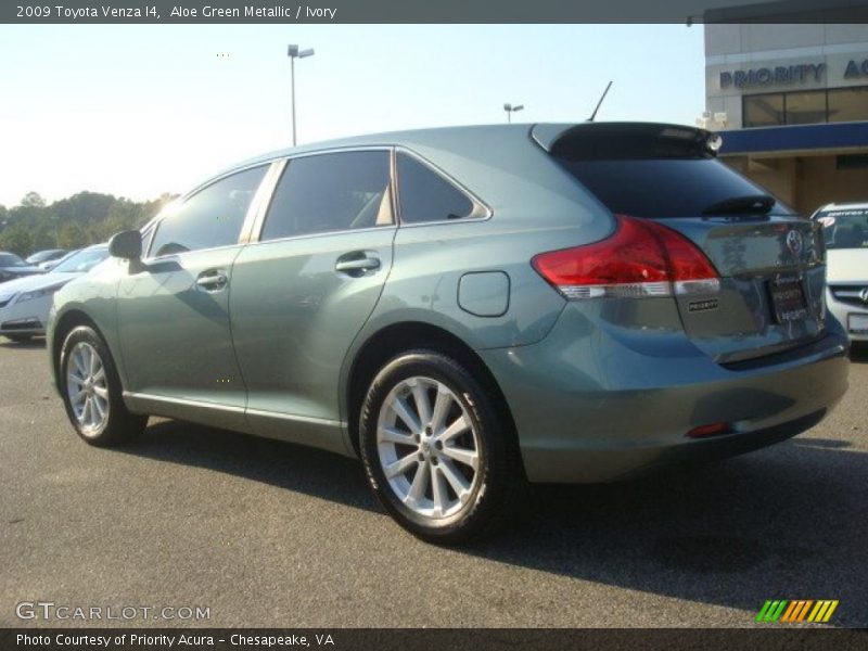 Aloe Green Metallic / Ivory 2009 Toyota Venza I4
