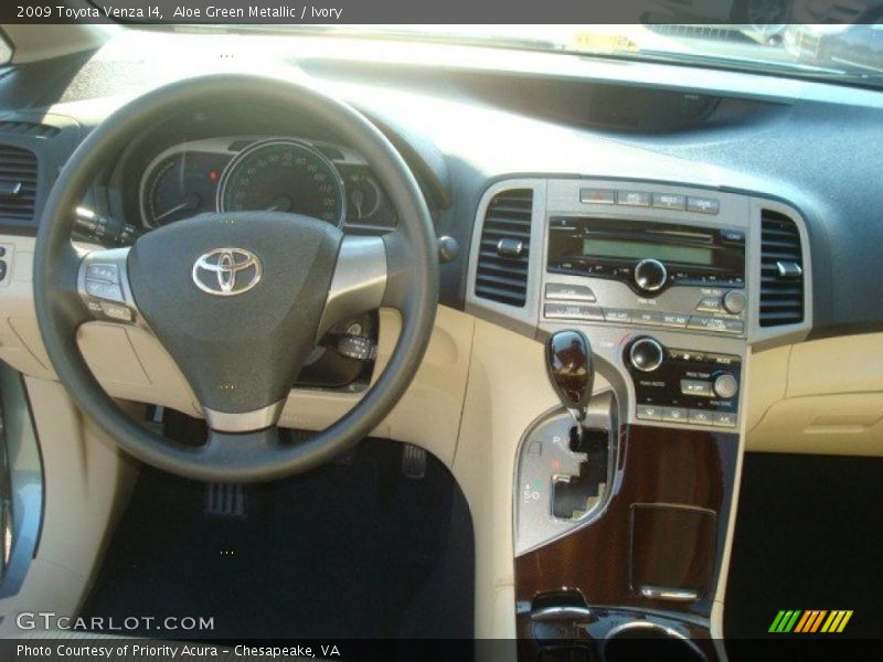 Aloe Green Metallic / Ivory 2009 Toyota Venza I4