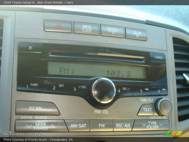 Aloe Green Metallic / Ivory 2009 Toyota Venza I4