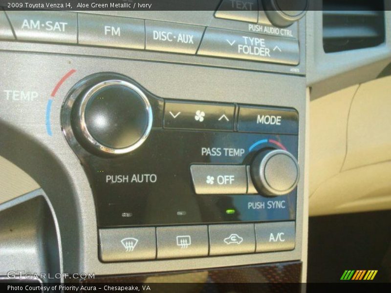 Aloe Green Metallic / Ivory 2009 Toyota Venza I4