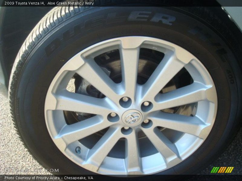 Aloe Green Metallic / Ivory 2009 Toyota Venza I4