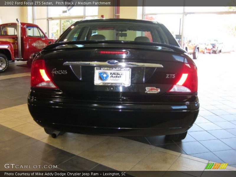 Pitch Black / Medium Parchment 2002 Ford Focus ZTS Sedan