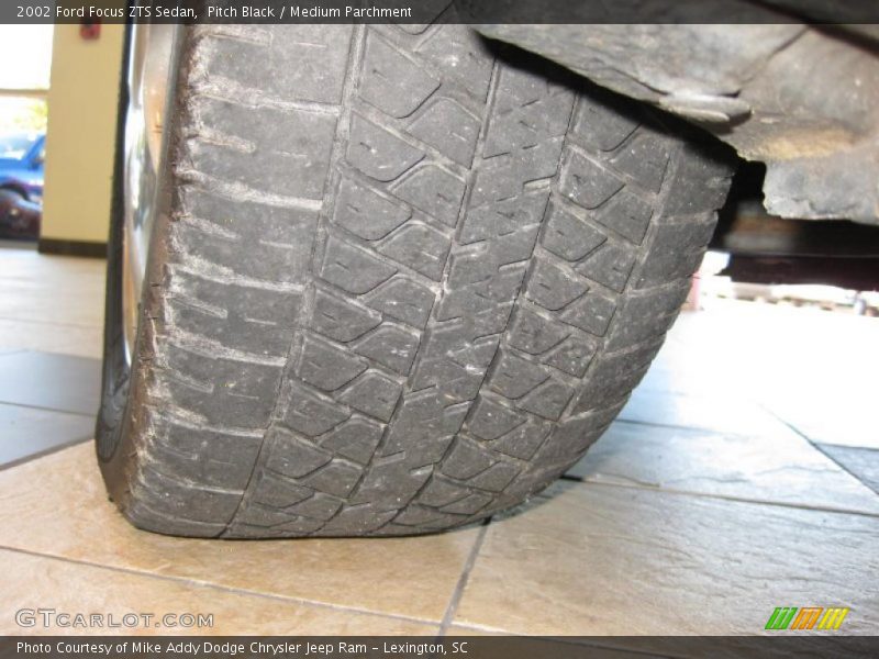 Pitch Black / Medium Parchment 2002 Ford Focus ZTS Sedan