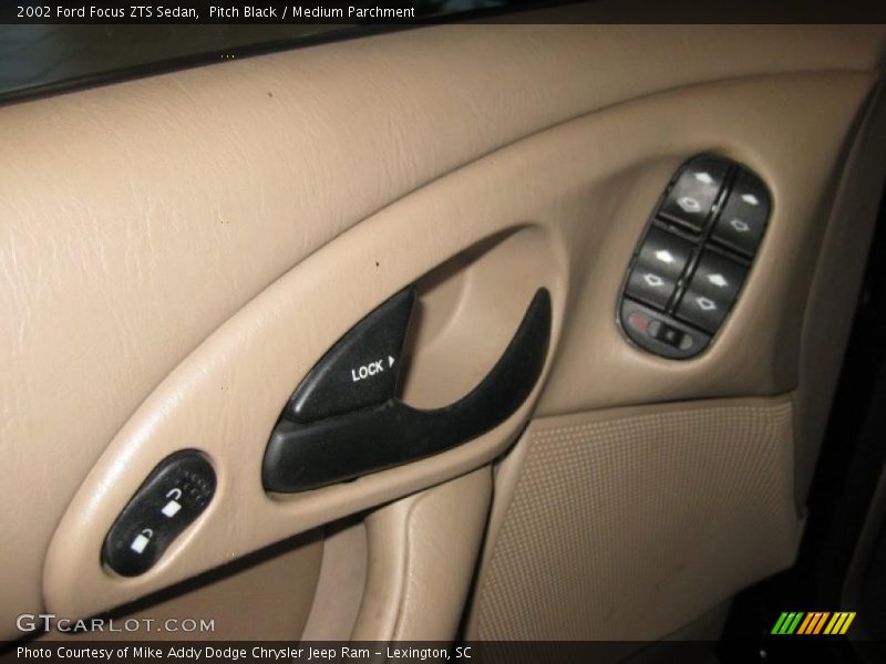 Pitch Black / Medium Parchment 2002 Ford Focus ZTS Sedan