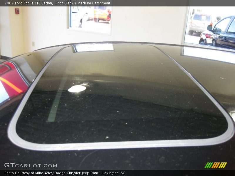 Pitch Black / Medium Parchment 2002 Ford Focus ZTS Sedan