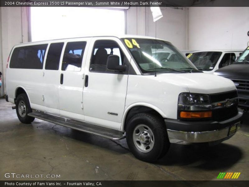 Summit White / Medium Dark Pewter 2004 Chevrolet Express 3500 LS Passenger Van