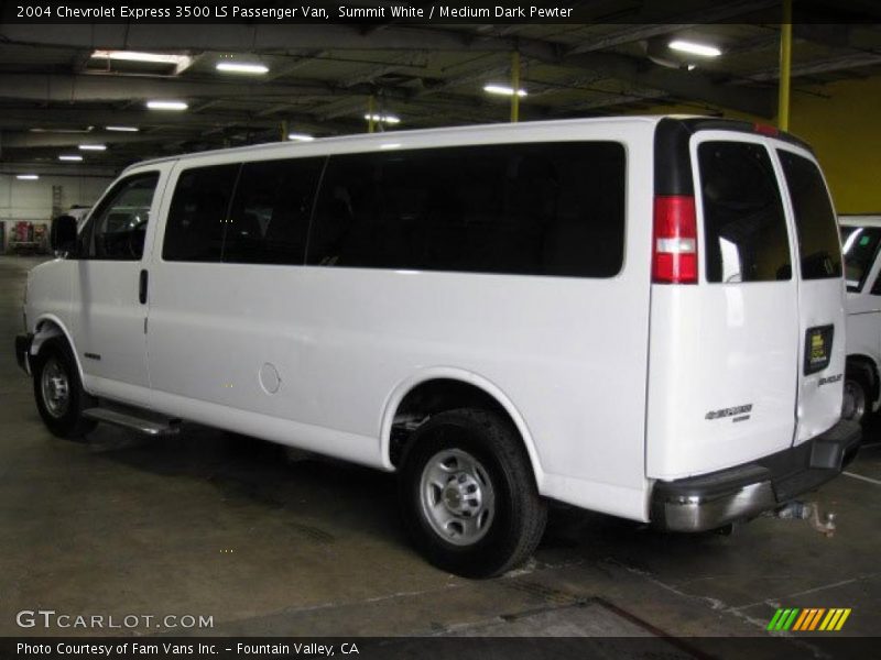 Summit White / Medium Dark Pewter 2004 Chevrolet Express 3500 LS Passenger Van
