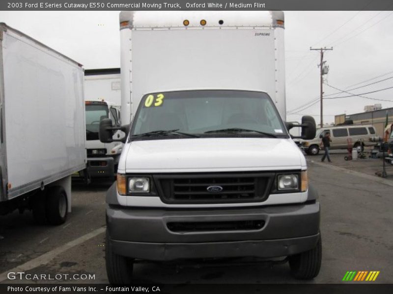 Oxford White / Medium Flint 2003 Ford E Series Cutaway E550 Commercial Moving Truck