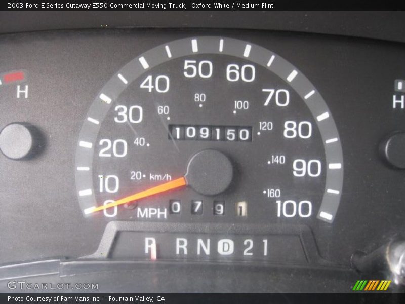 Oxford White / Medium Flint 2003 Ford E Series Cutaway E550 Commercial Moving Truck