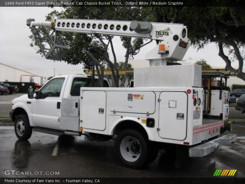 Oxford White / Medium Graphite 1999 Ford F450 Super Duty XL Regular Cab Chassis Bucket Truck