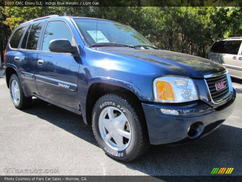 Front 3/4 View of 2003 Envoy SLE