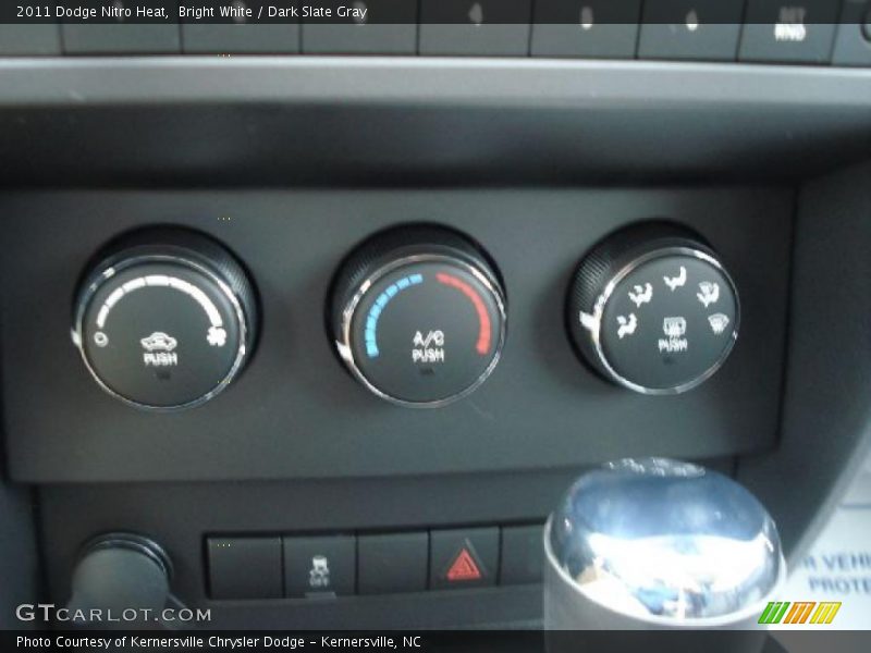 Controls of 2011 Nitro Heat
