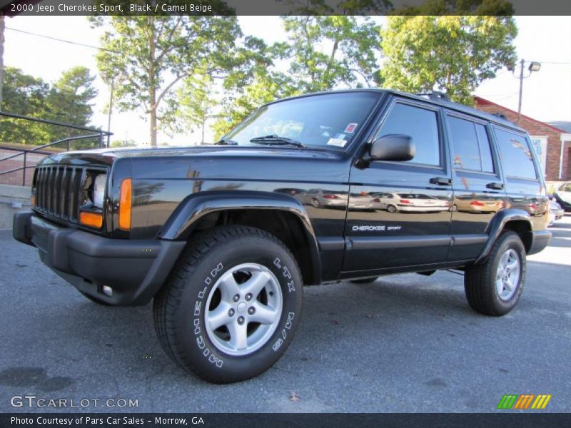 Black / Camel Beige 2000 Jeep Cherokee Sport