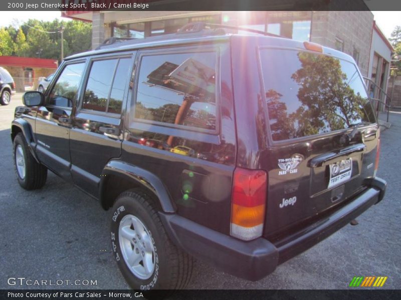 Black / Camel Beige 2000 Jeep Cherokee Sport
