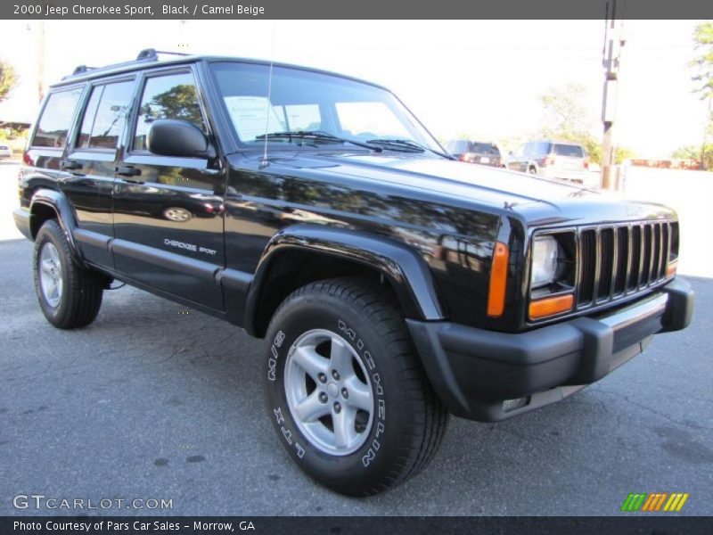 Black / Camel Beige 2000 Jeep Cherokee Sport