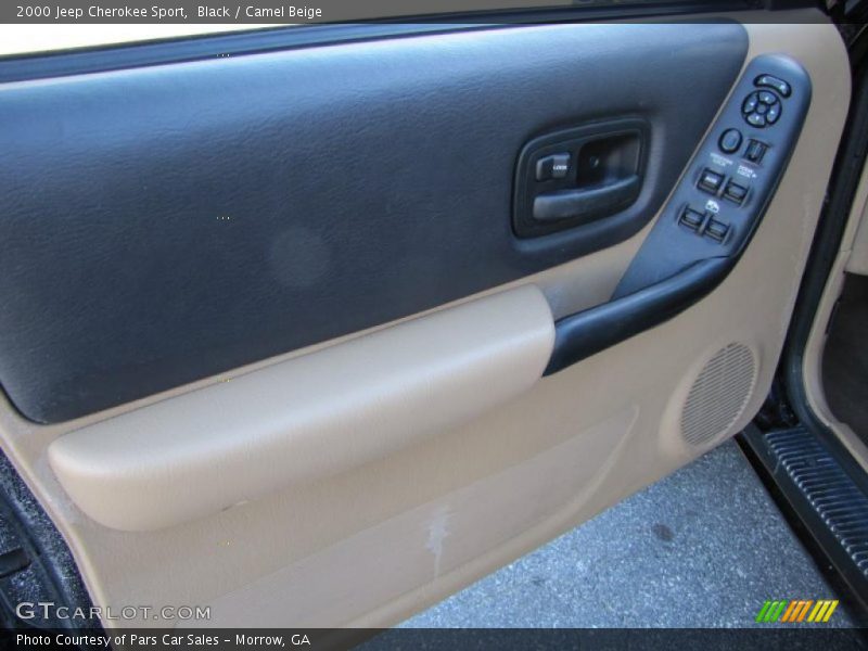 Black / Camel Beige 2000 Jeep Cherokee Sport