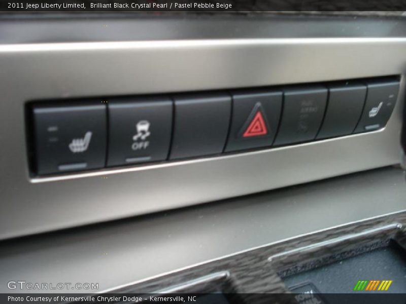 Brilliant Black Crystal Pearl / Pastel Pebble Beige 2011 Jeep Liberty Limited