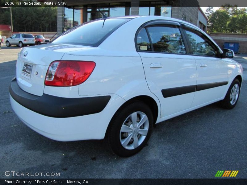 White / Gray 2006 Kia Rio Sedan