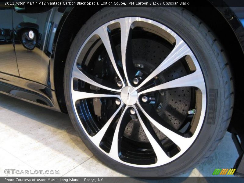  2011 V12 Vantage Carbon Black Special Edition Coupe Wheel