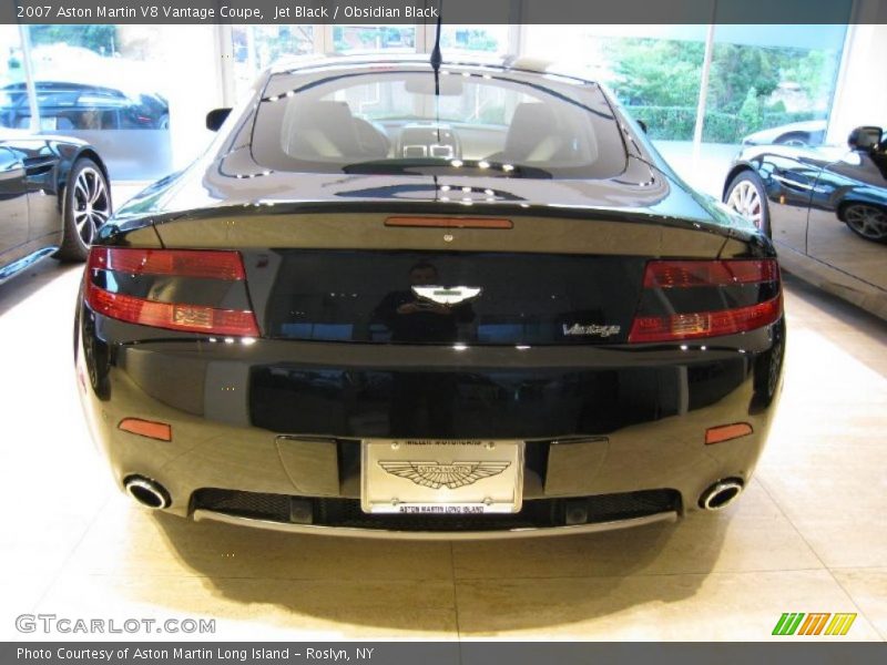 Jet Black / Obsidian Black 2007 Aston Martin V8 Vantage Coupe