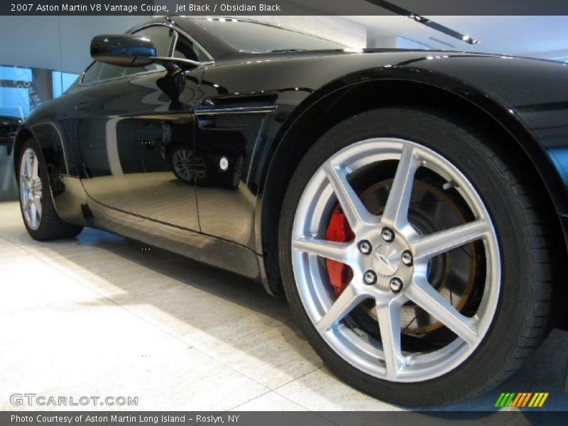 Jet Black / Obsidian Black 2007 Aston Martin V8 Vantage Coupe