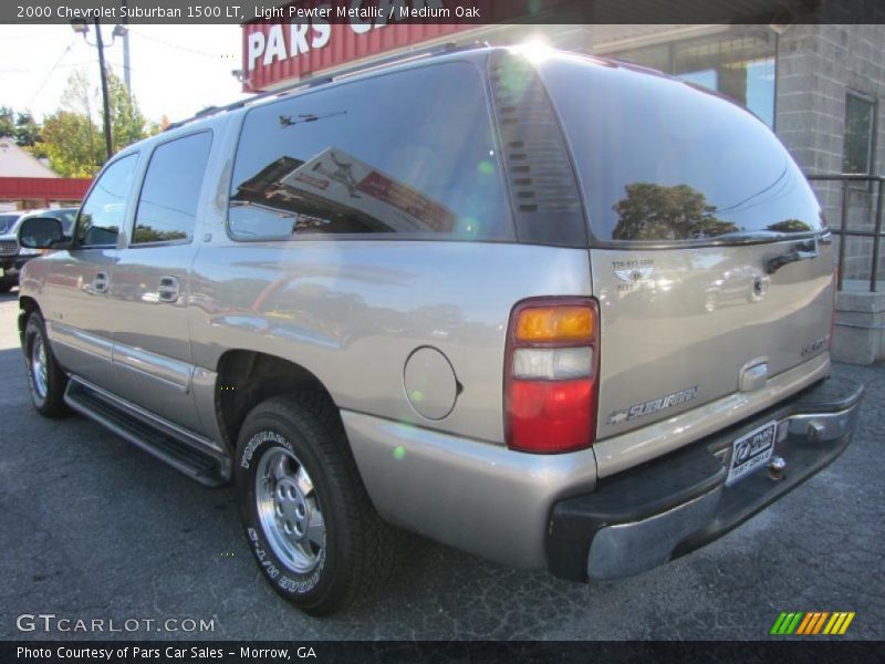 Light Pewter Metallic / Medium Oak 2000 Chevrolet Suburban 1500 LT