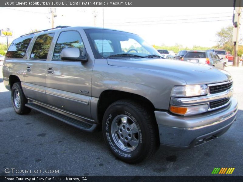 Light Pewter Metallic / Medium Oak 2000 Chevrolet Suburban 1500 LT